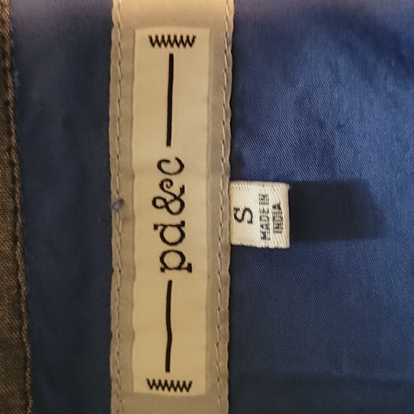 Men's Short-Sleeve Button-down - Picture 3 of 3